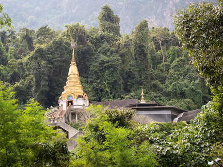 Wat Tham Pha Plong