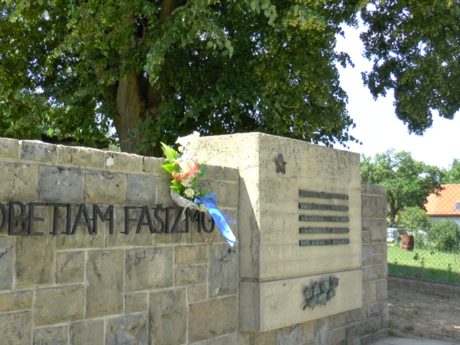 Košariská - Památník obětem 2. světové války