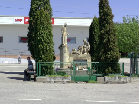 Приевалы - Памятник павшим в войнах